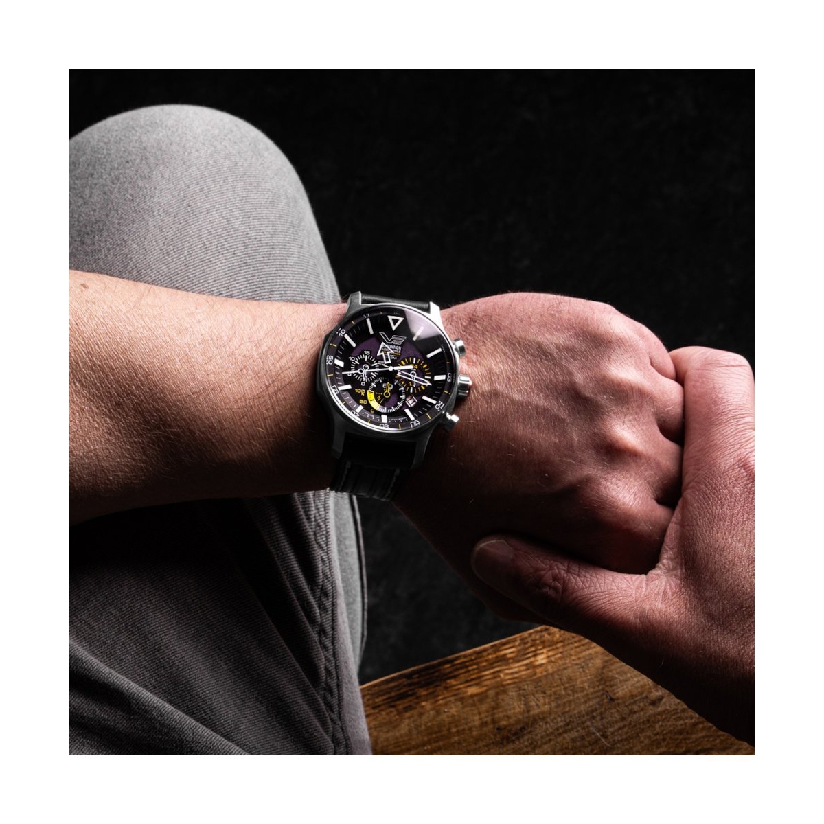 ZEGAREK VOSTOK EUROPE EXPEDITION NORTH POLE 1 POLAR POPPY SOLAR