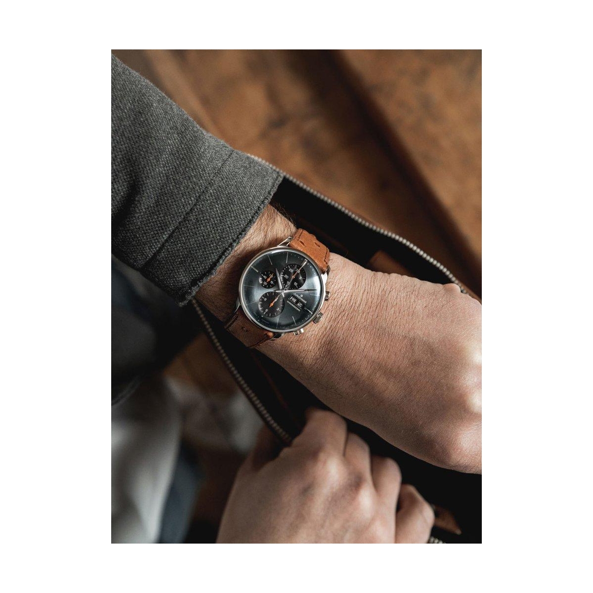 ZEGAREK JUNGHANS MEISTER CHRONOSCOPE DATE ENGLISH