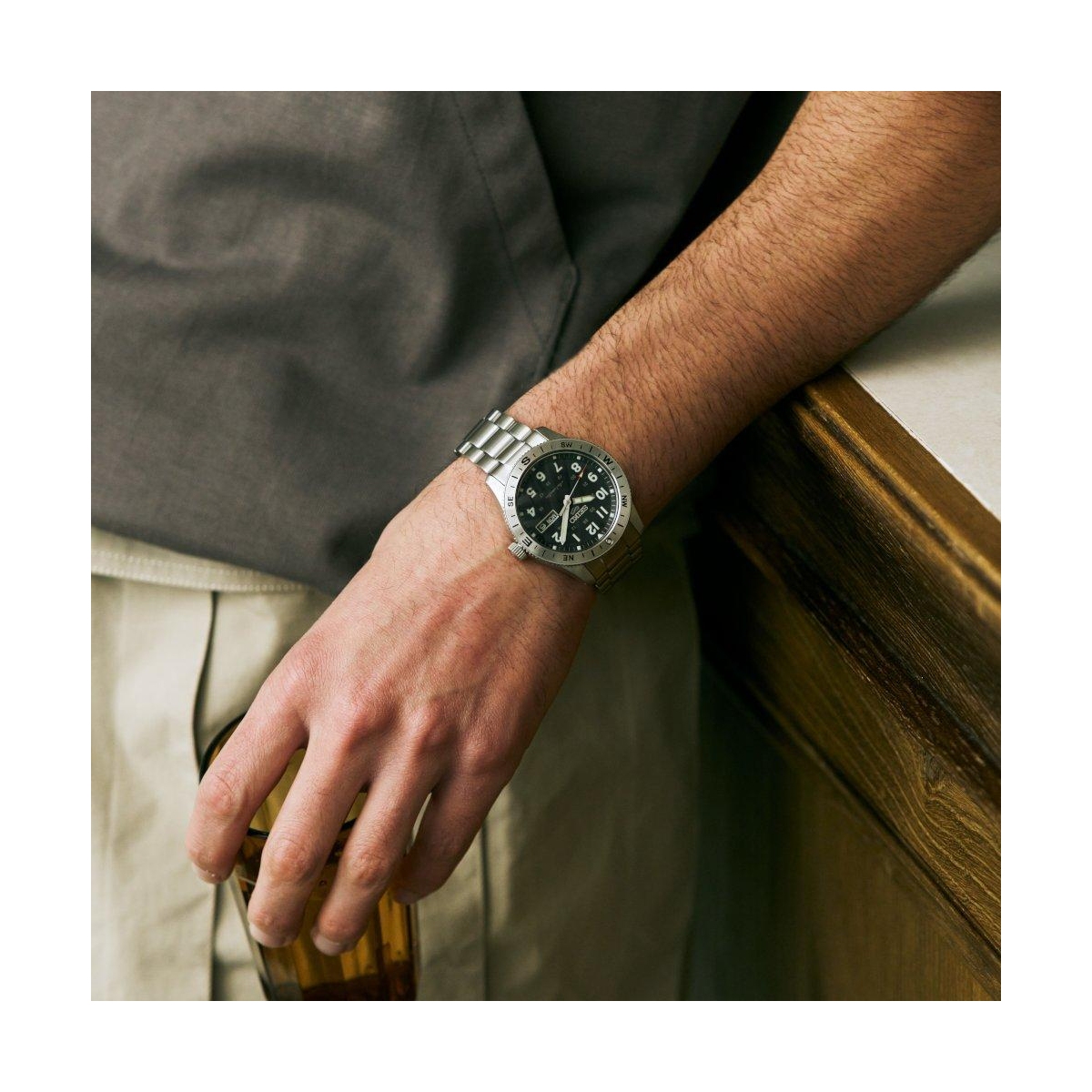 ZEGAREK SEIKO 5 SPORTS FIELD AUTOMATIC