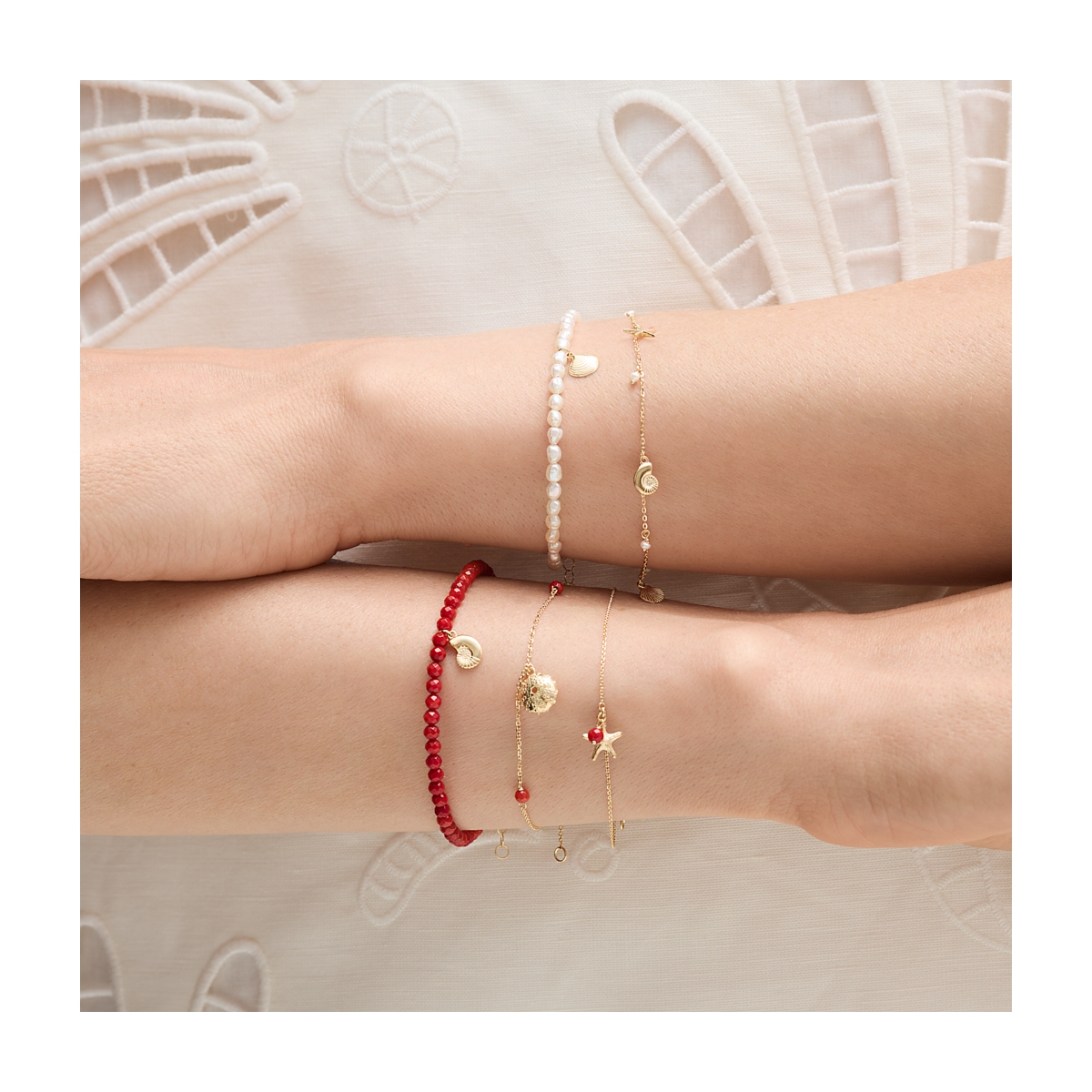 Bransoleta złota z muszlą i perłami Santorini