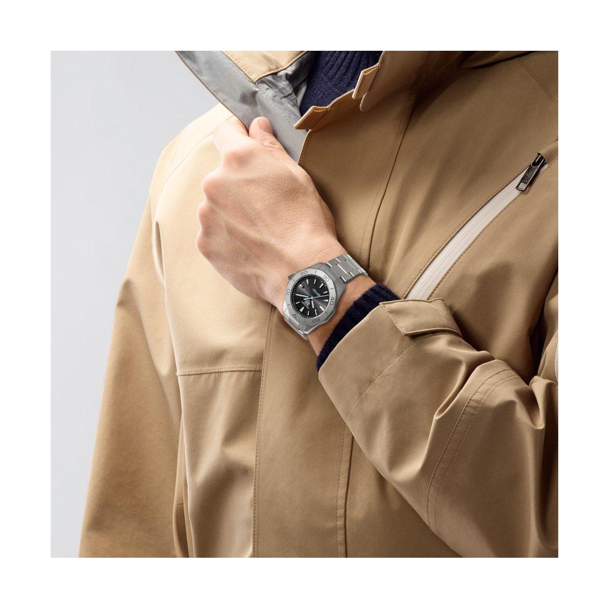 ZEGAREK TAG HEUER AQUARACER PROFESSIONAL 200 SOLARGRAPH