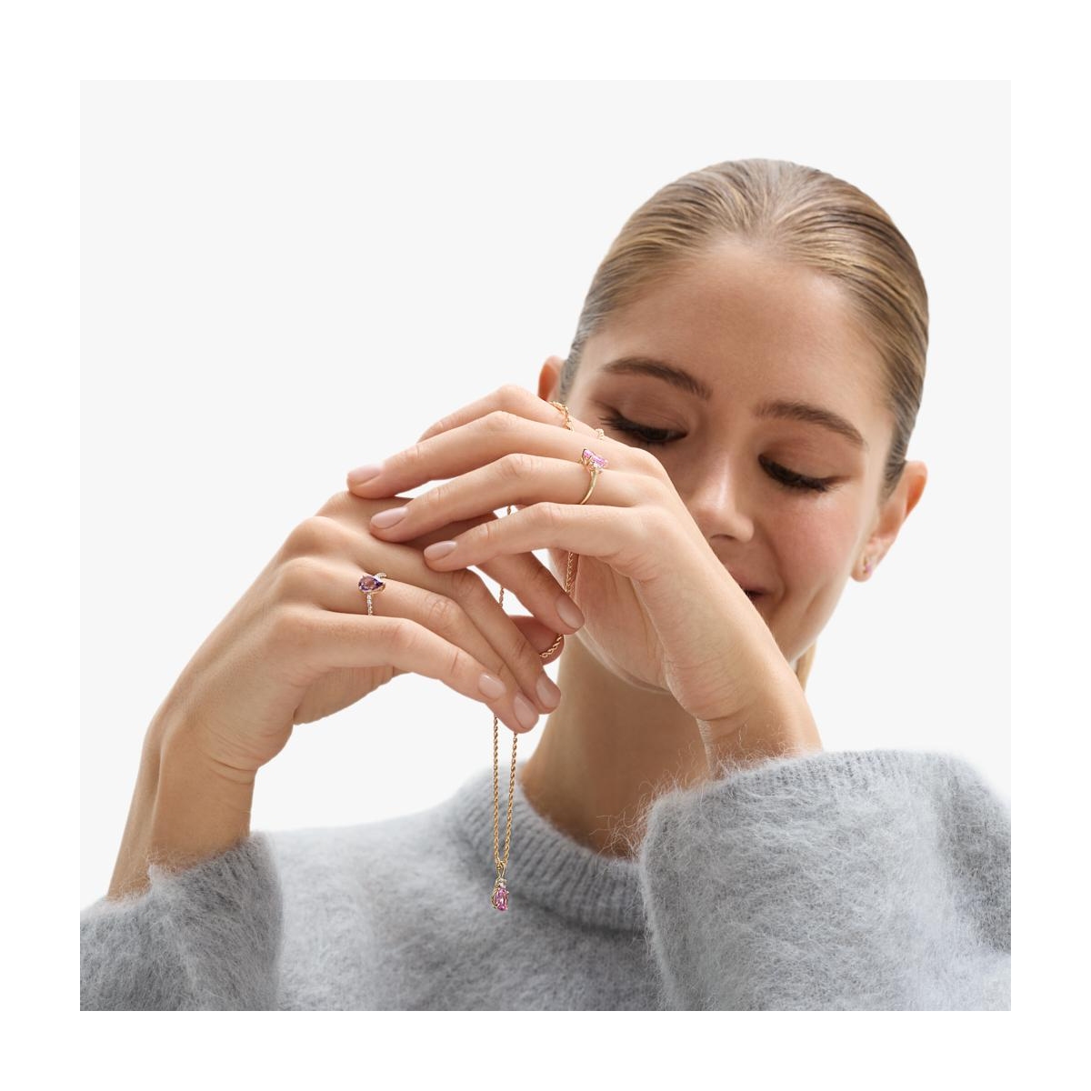 Wisiorek złoty z różowym szafirem Maria Antonina