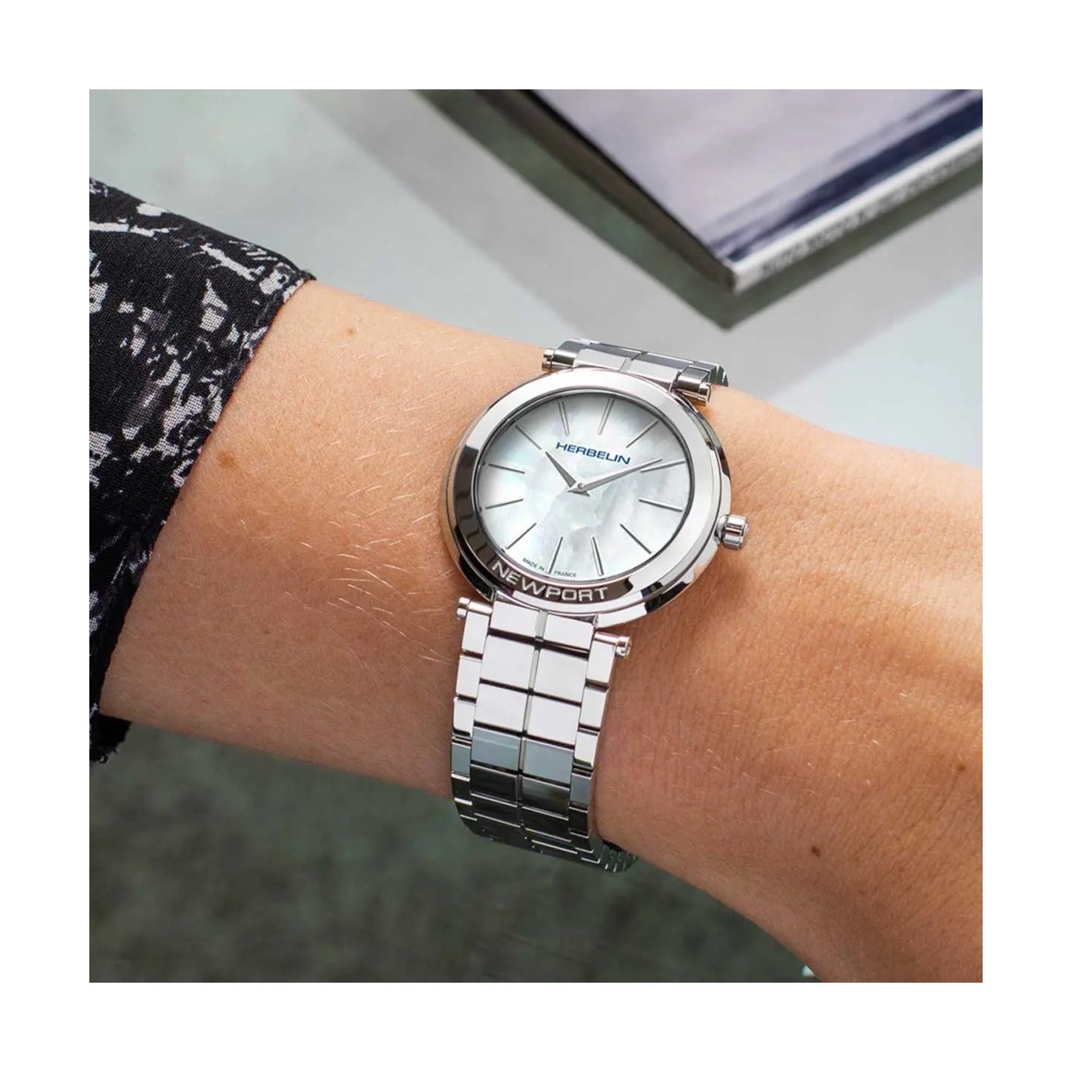 ZEGAREK HERBELIN NEWPORT SLIM