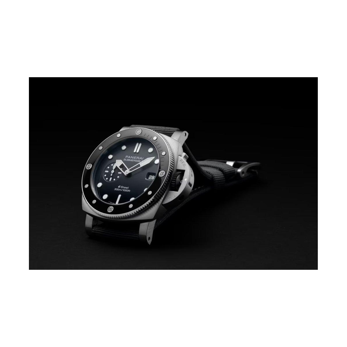 ZEGAREK PANERAI SUBMERSIBLE