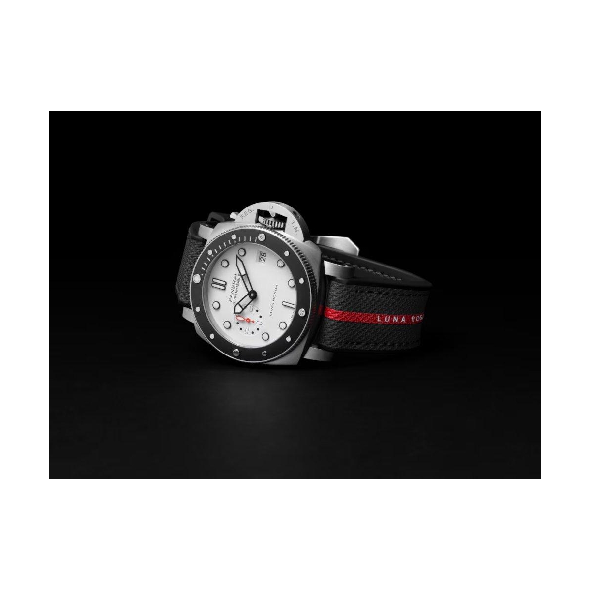 ZEGAREK PANERAI SUBMERSIBLE LUNA ROSSA
