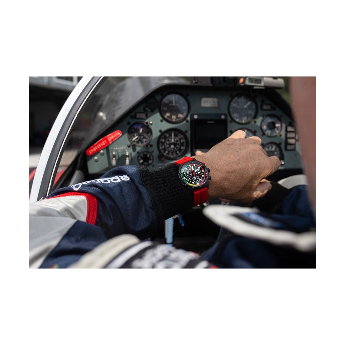 ZEGAREK VOSTOK EUROPE EXPEDITION JURGIS KAIRYS UNLIMITED AEROBATICS EDITION