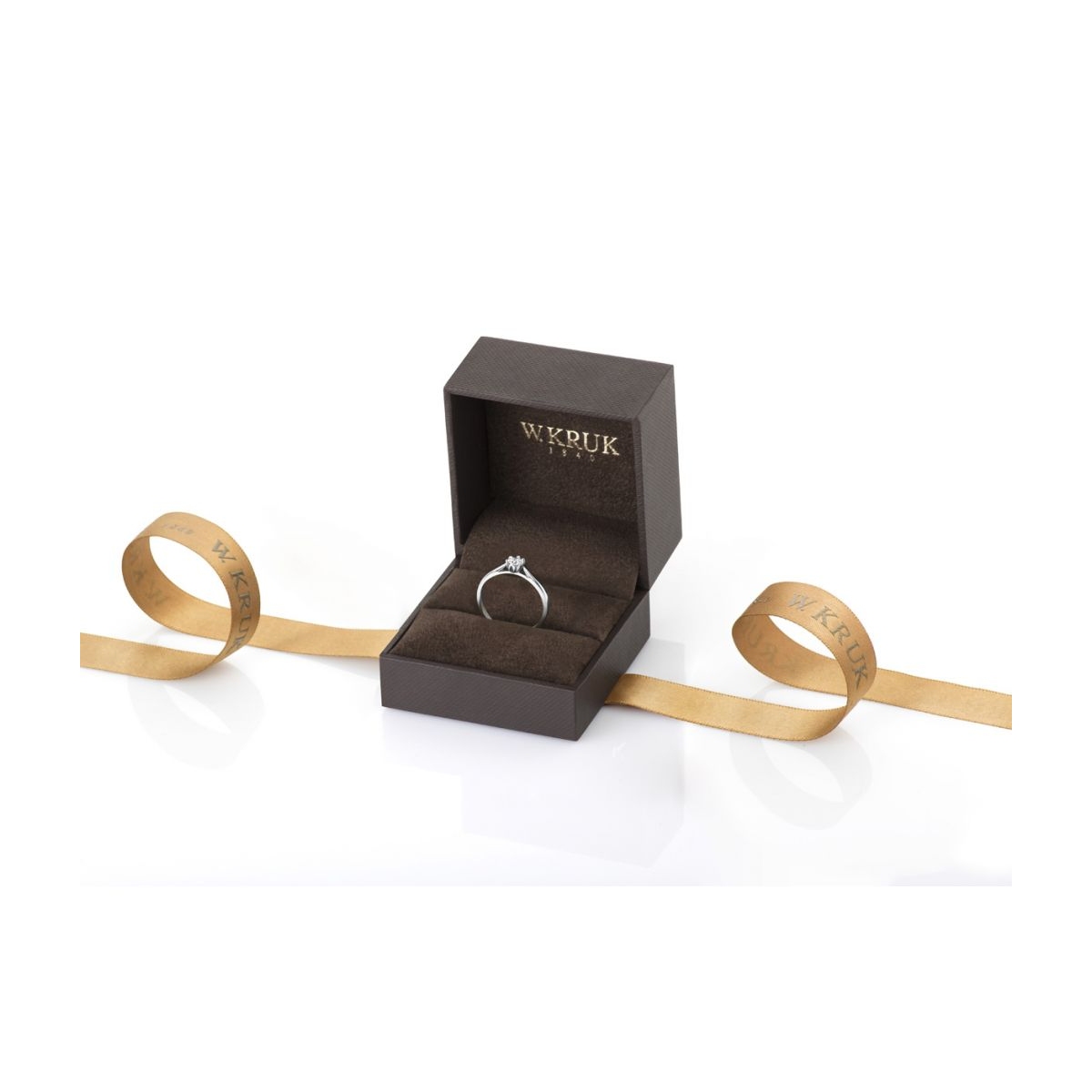 Pierścionek zaręczynowy złoty Romantyczny