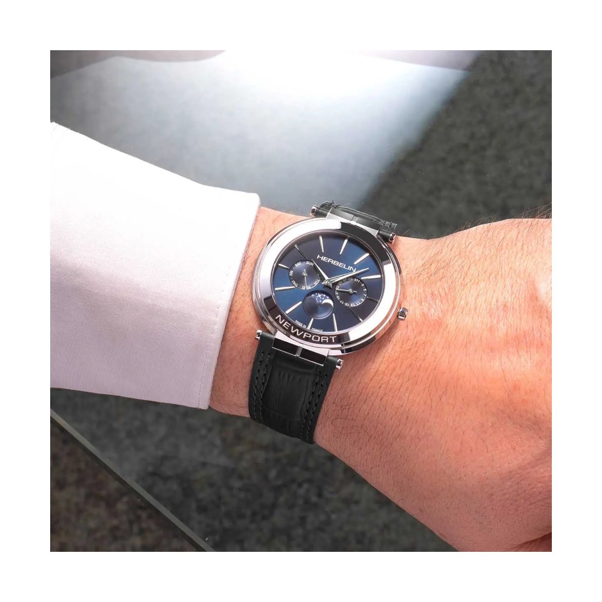 ZEGAREK HERBELIN NEWPORT SLIM MOONPHASE