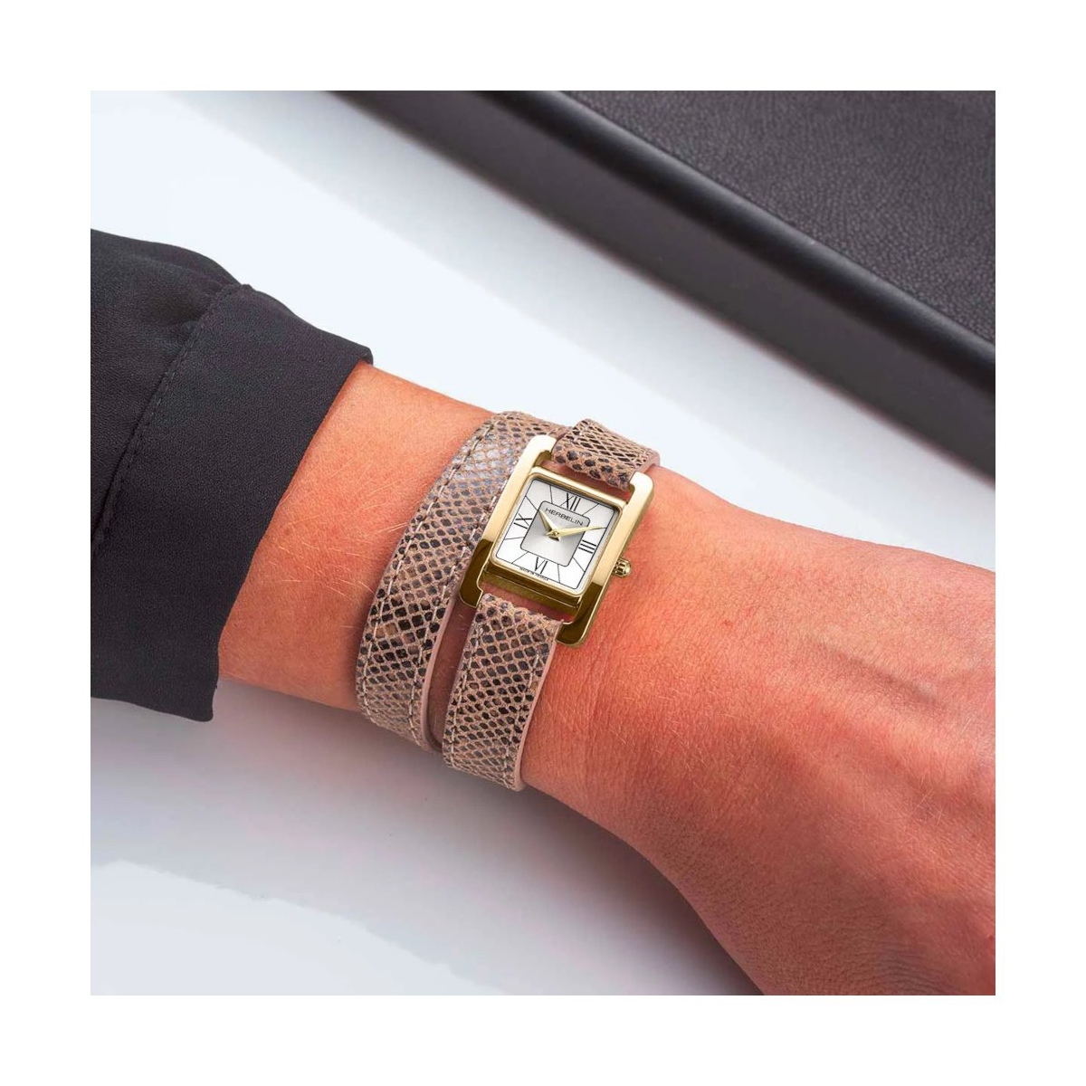 ZEGAREK HERBELIN VE AVENUE