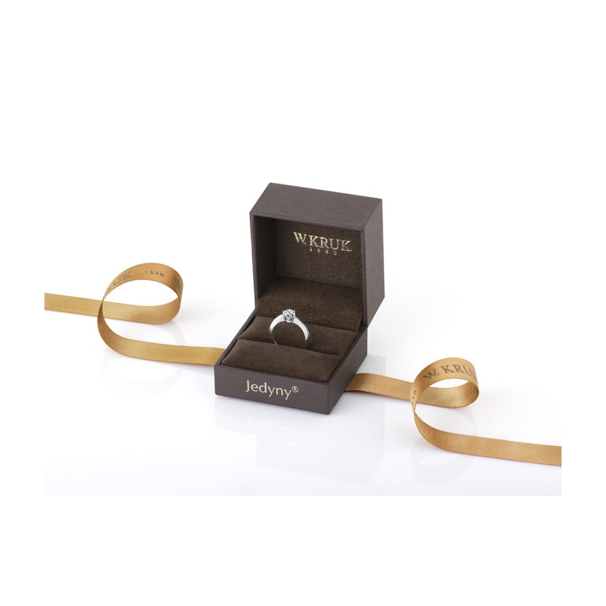 Pierścionek zaręczynowy złoty Jedyny