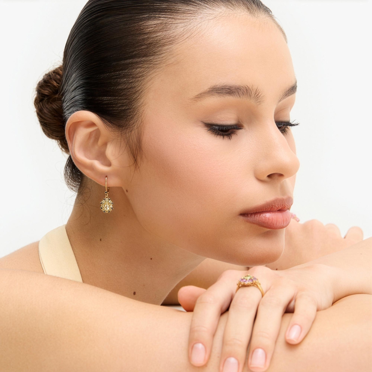 Kolczyki srebrne z oliwinami Szekspirowska