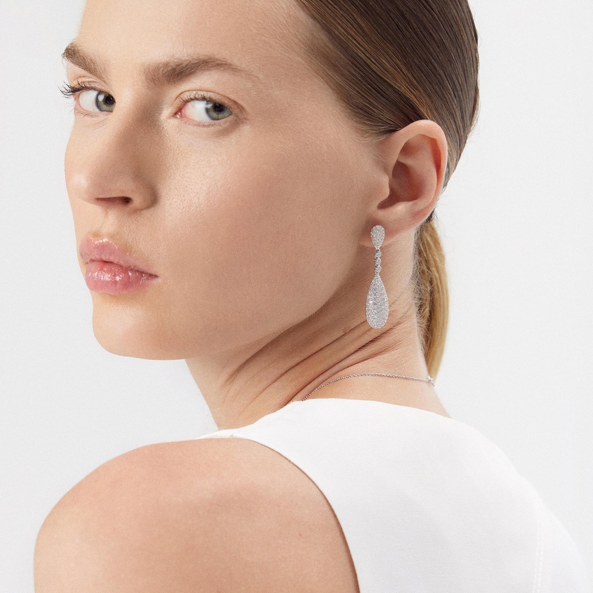 Kolczyki srebrne z cyrkoniami Emblems