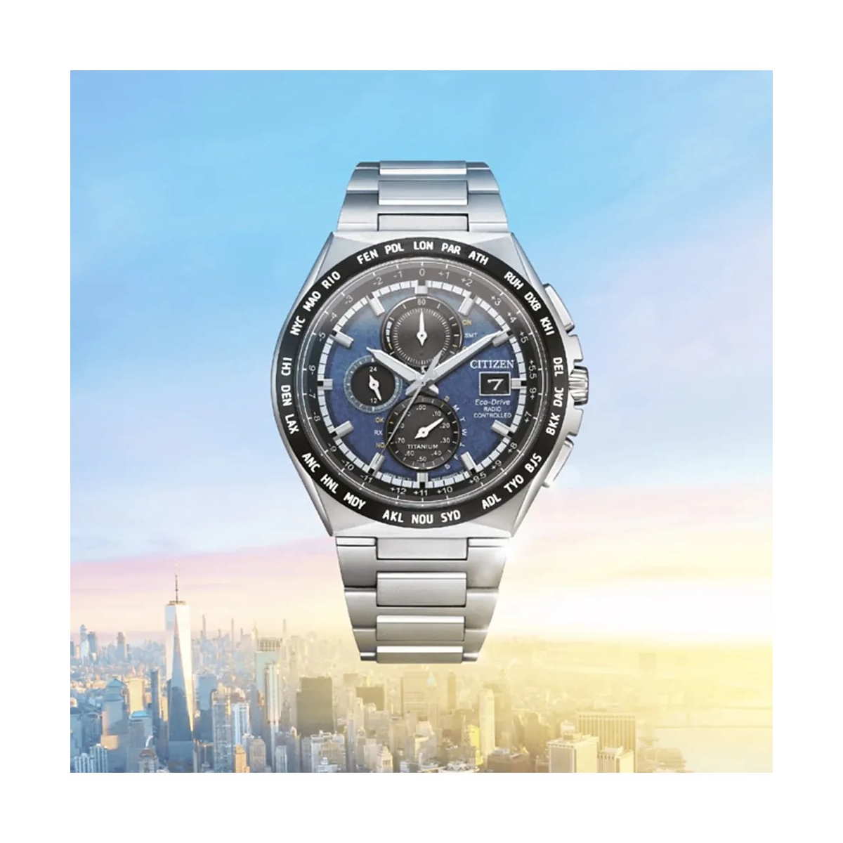 ZEGAREK CITIZEN RADIO CONTROLLED SUPER TITANIUM CHRONOGRAPH
