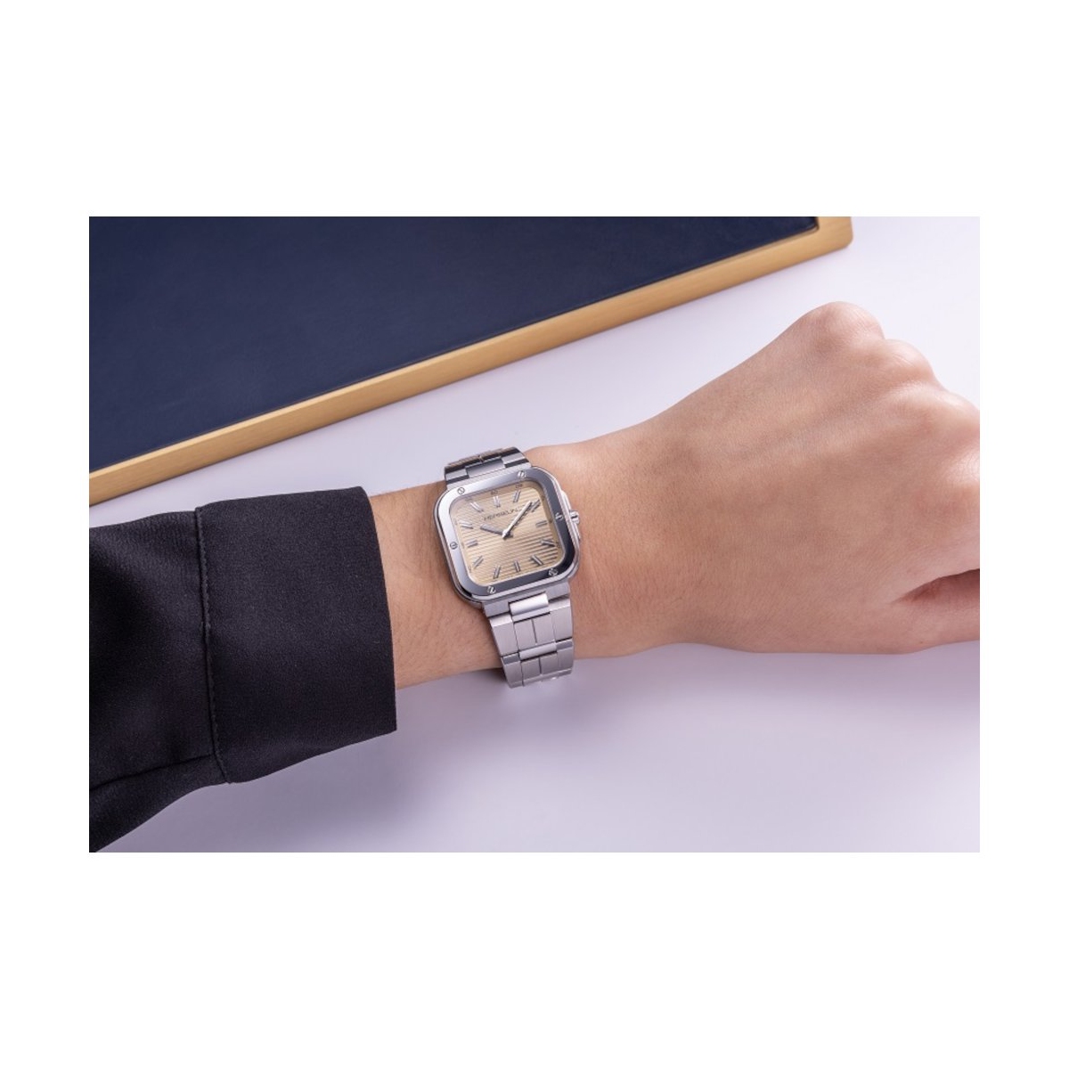 ZEGAREK HERBELIN CAP CAMARAT SQUARE