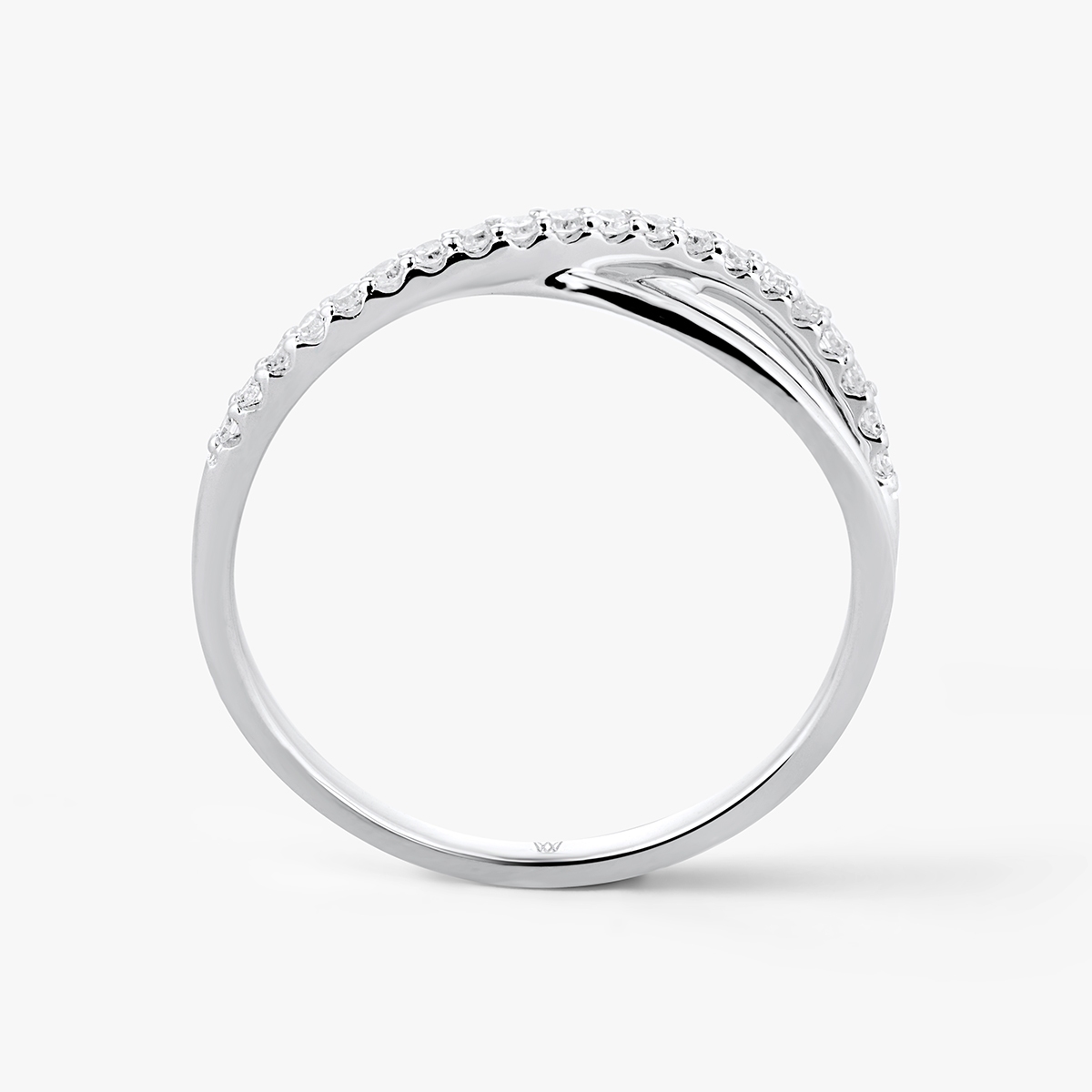 Pierścionek złoty z diamentami