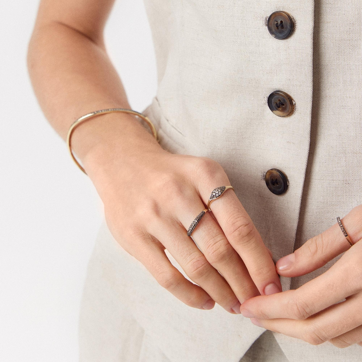 Pierścionek złoty z brązowymi diamentami Karmelowa