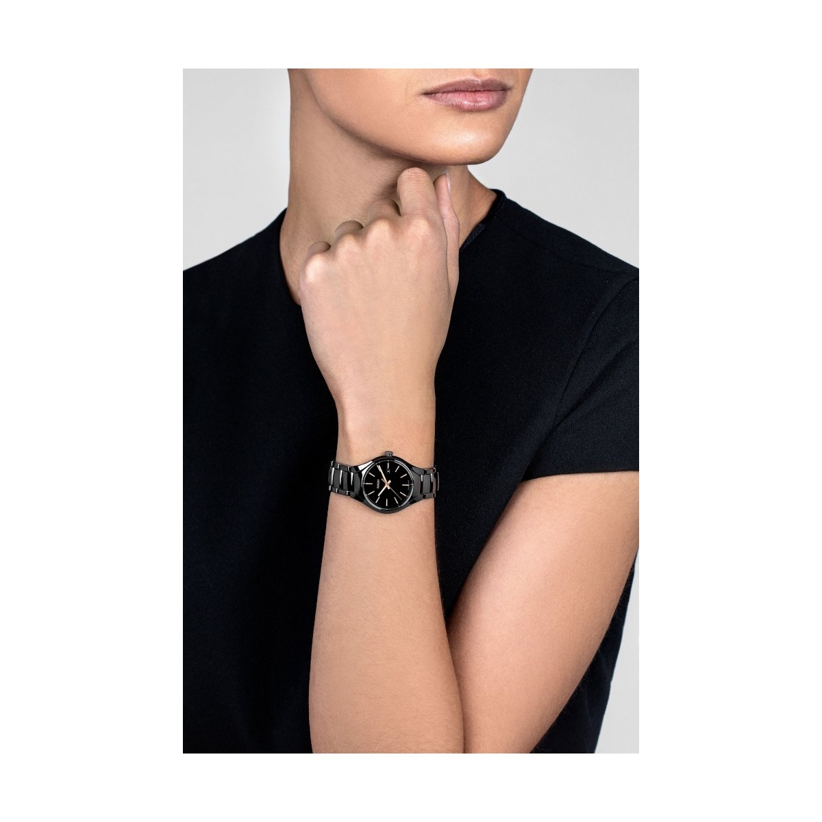 ZEGAREK RADO True Round