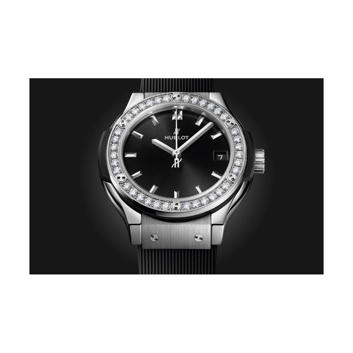 ZEGAREK HUBLOT CLASSIC FUSION TITANIUM DIAMONDS