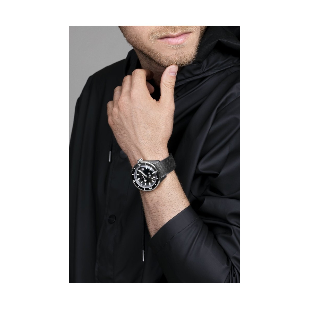 ZEGAREK RADO Captain Cook High-Tech Ceramic Diver