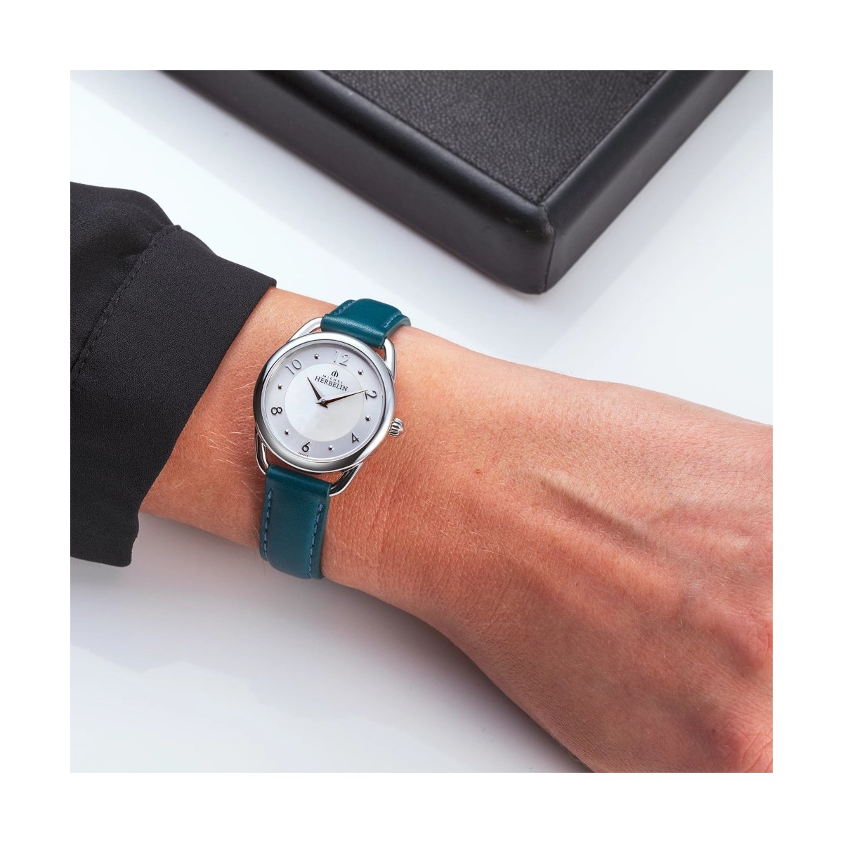 ZEGAREK HERBELIN EQUINOXE