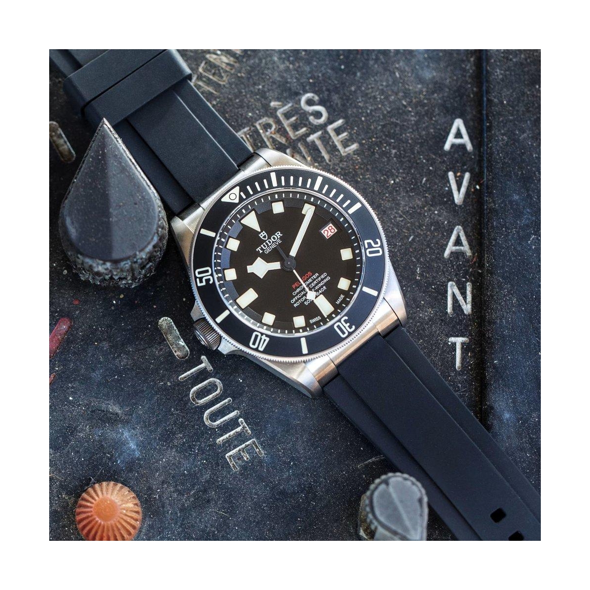 TUDOR PELAGOS LHD