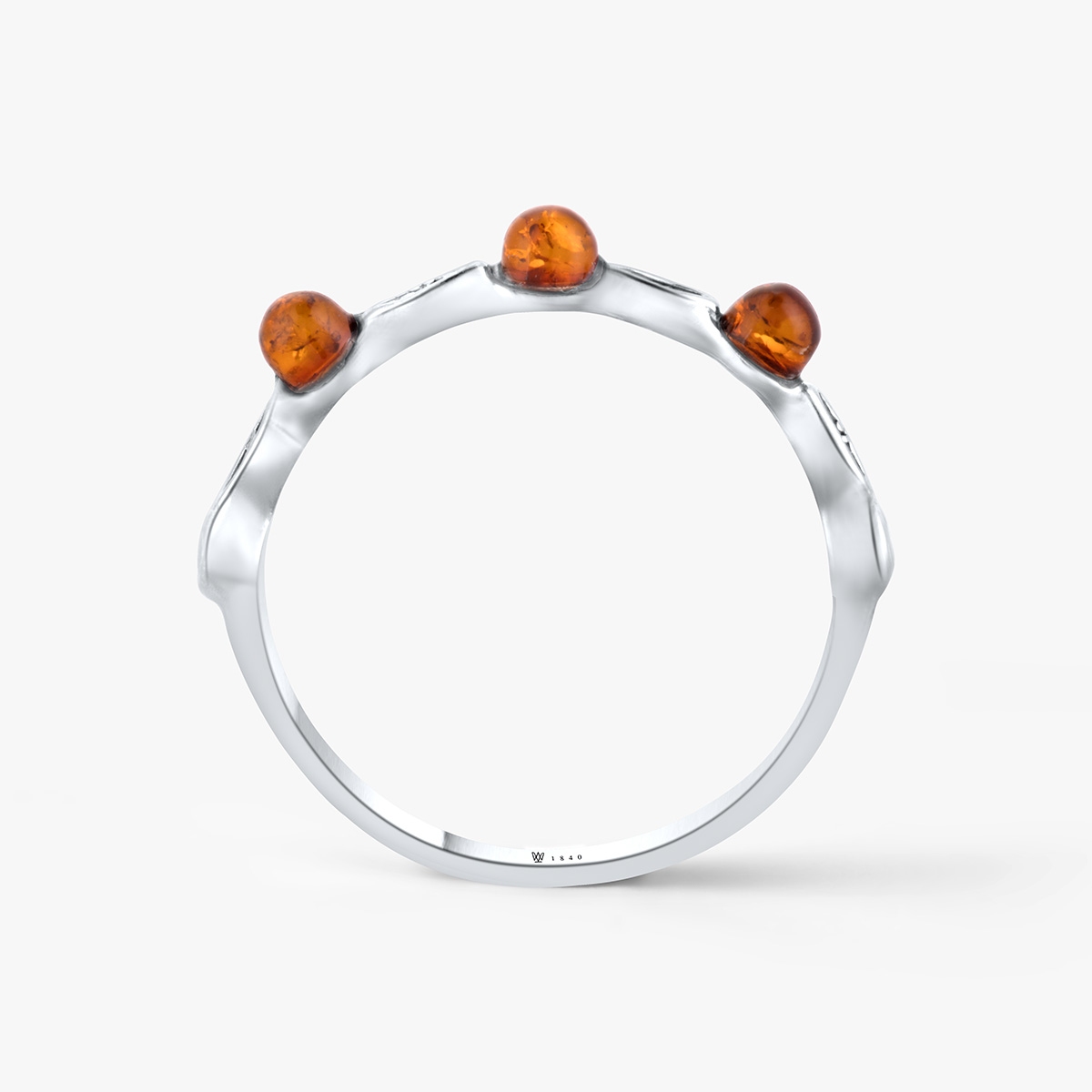 Pierścionek srebrny z bursztynami