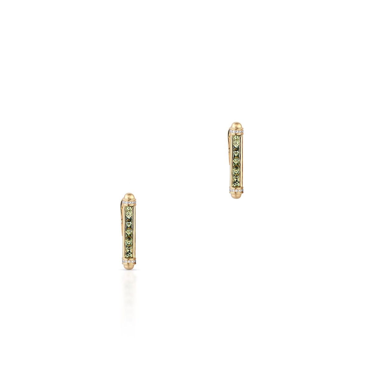 Kolczyki złote z diamentami i zielonymi szafirami