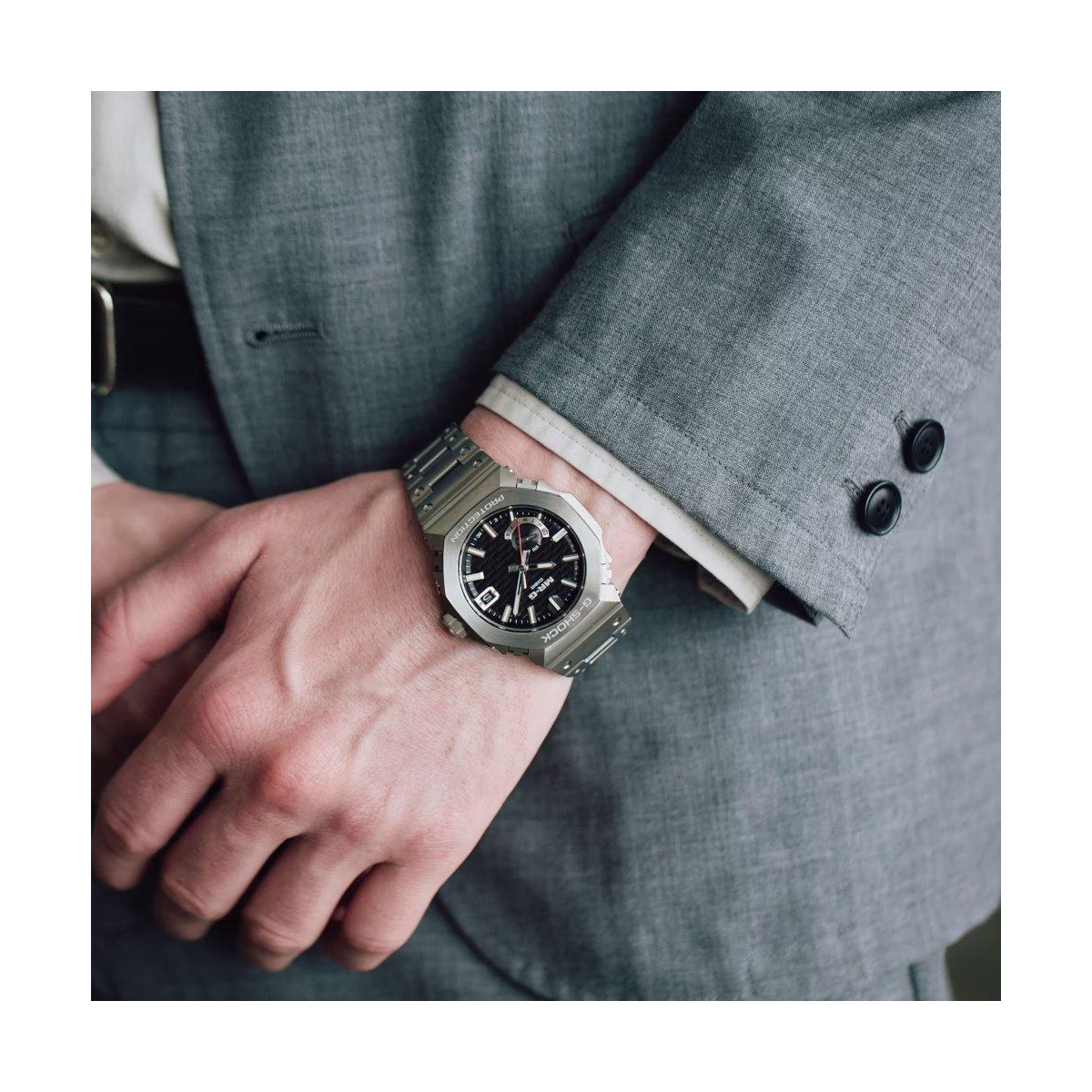 ZEGAREK G-SHOCK MR-G MRG-B2100 SERIES