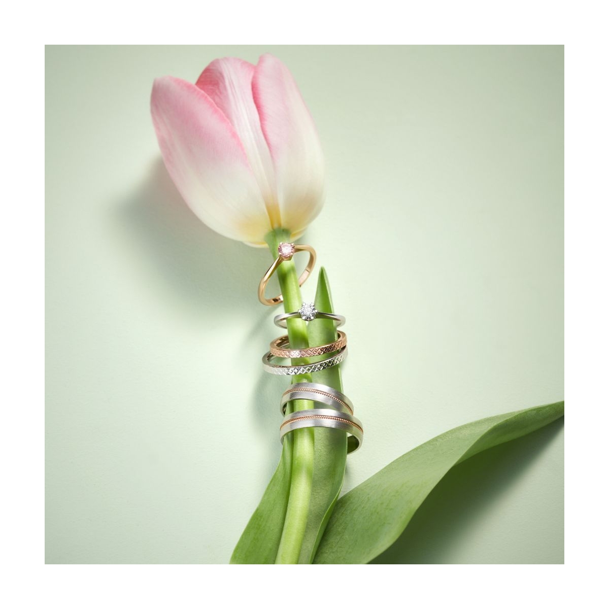 Pierścionek zaręczynowy złoty Jedyny