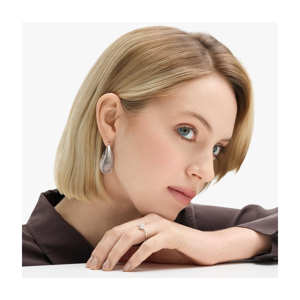 Pierścionek srebrny z cyrkoniami