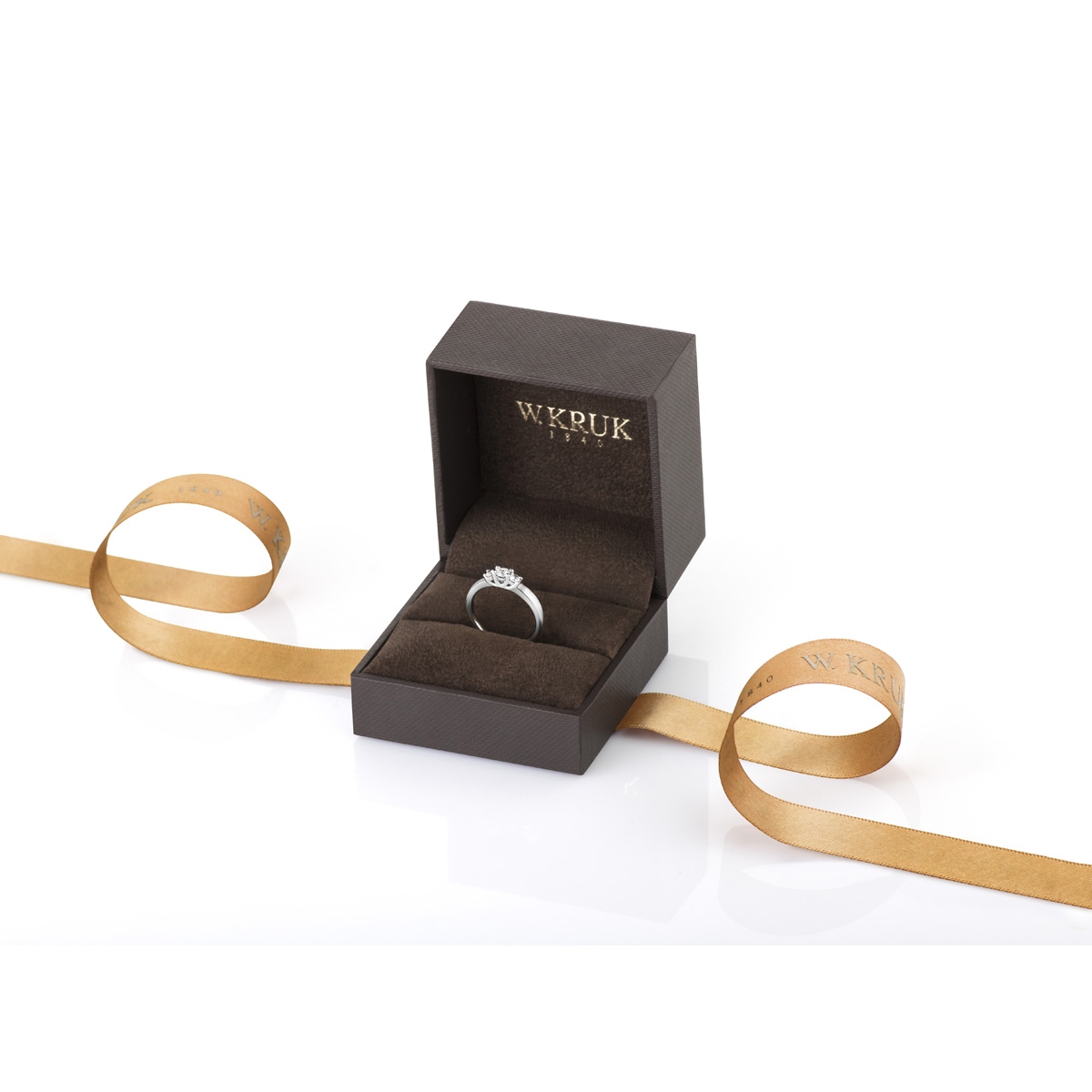 Pierścionek zaręczynowy złoty Wieczny