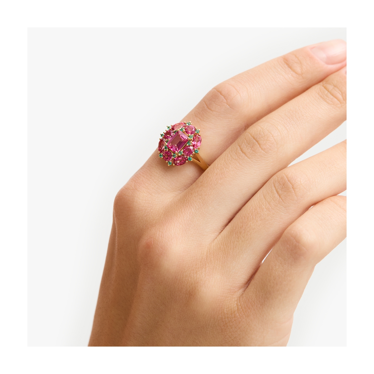 Pierścionek srebrny z różowymi topazami