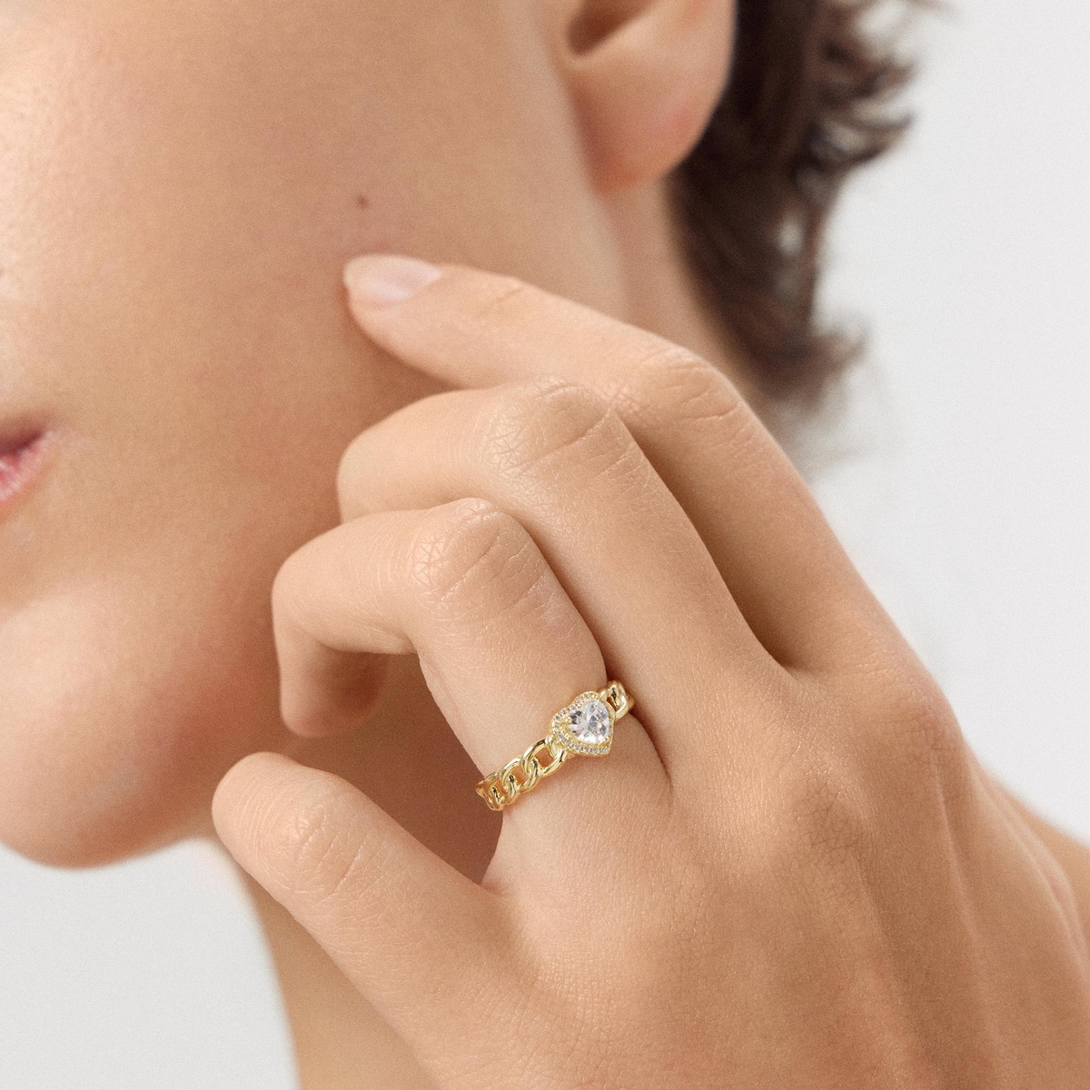 Pierścionek srebrny pozłacany z sercem