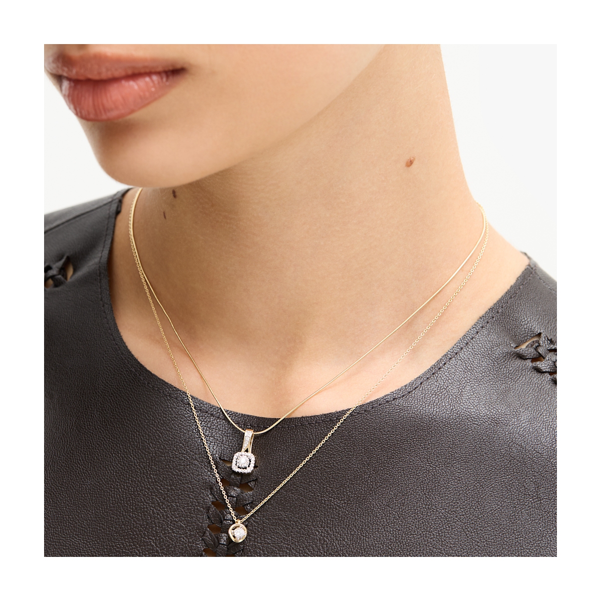 Naszyjnik złoty z diamentem