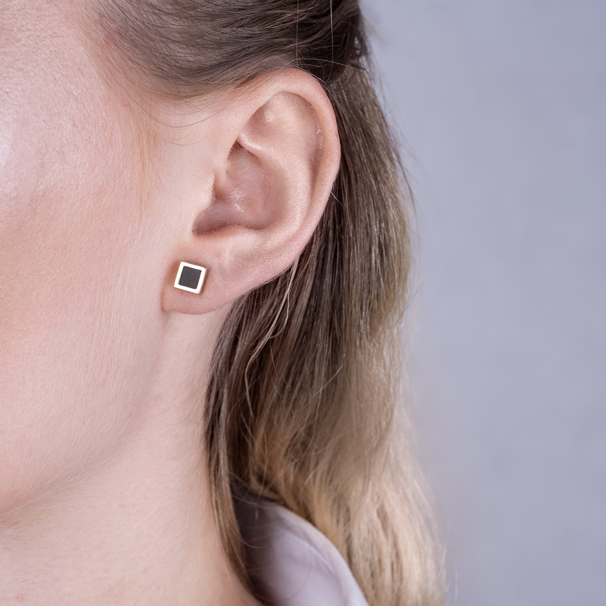 Kolczyki złote z onyksem