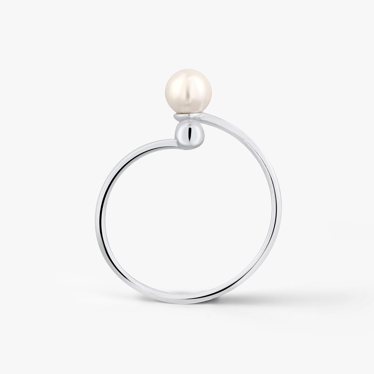 Pierścionek srebrny z perłą