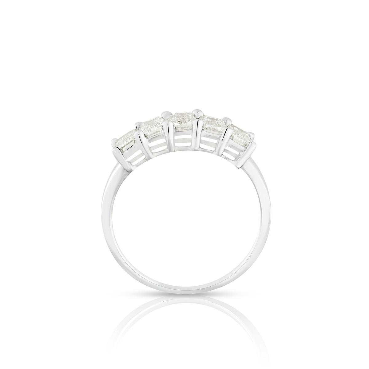 Pierścionek białe złoto z diamentami