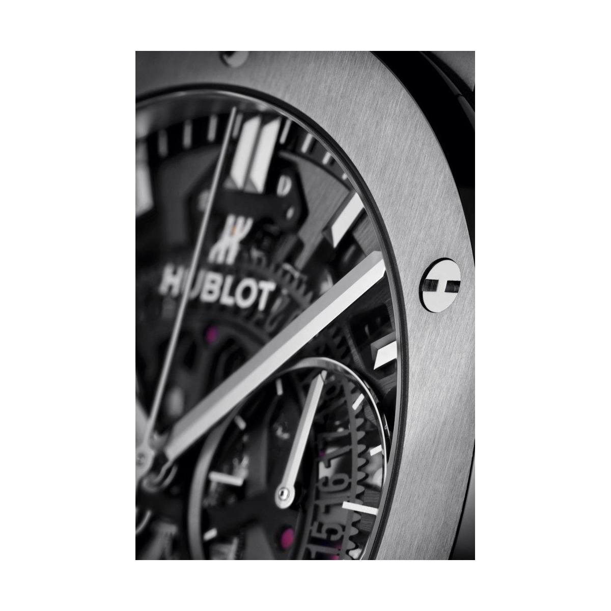 ZEGAREK HUBLOT CLASSIC FUSION AEROFUSION TITANIUM