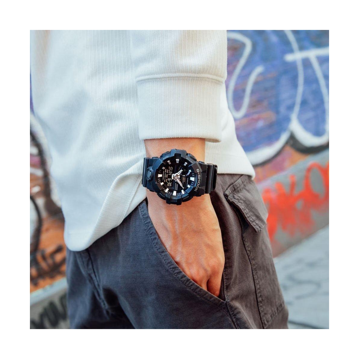 ZEGAREK G-SHOCK ANALOG-DIGITAL GA-700 SERIES