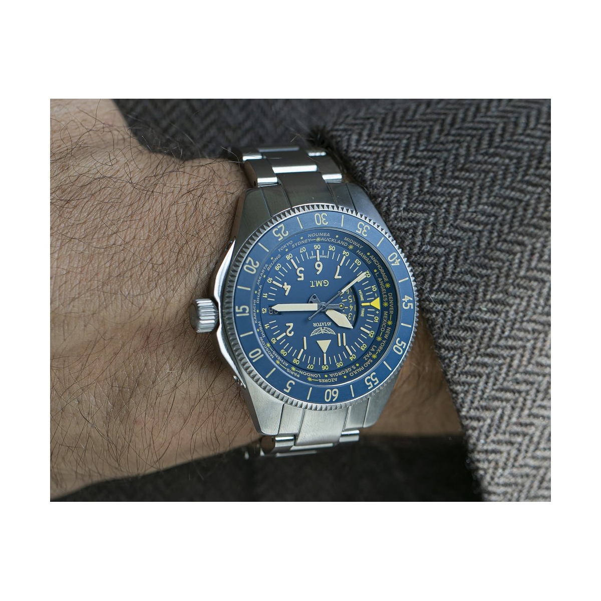 ZEGAREK AVIATOR AIRACOBRA GMT