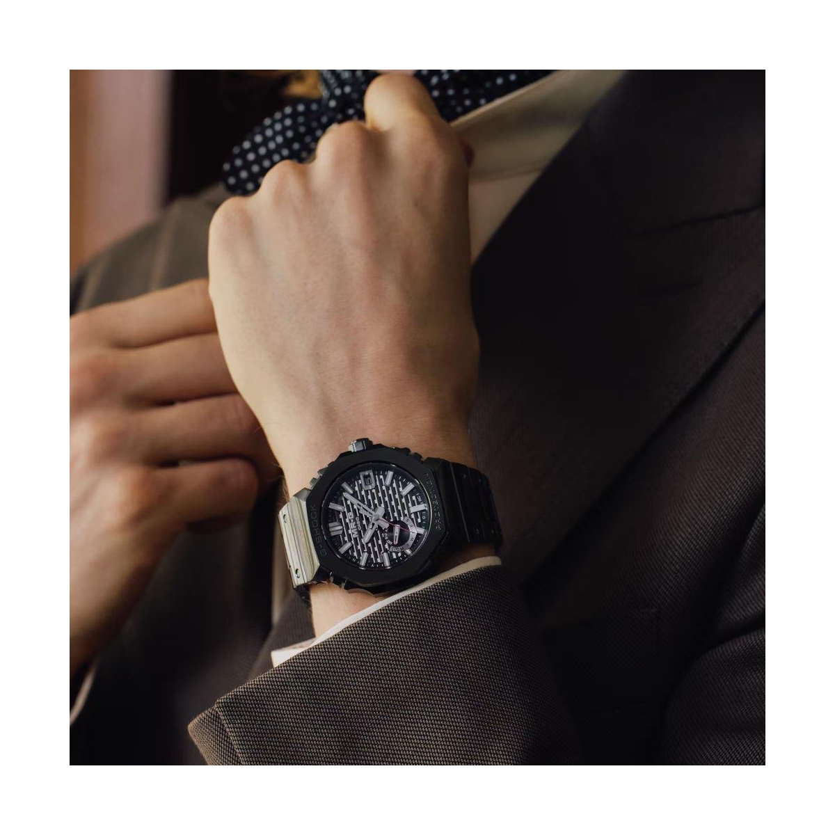 ZEGAREK G-SHOCK MR-G MRG-B2100 SERIES KIGUMI