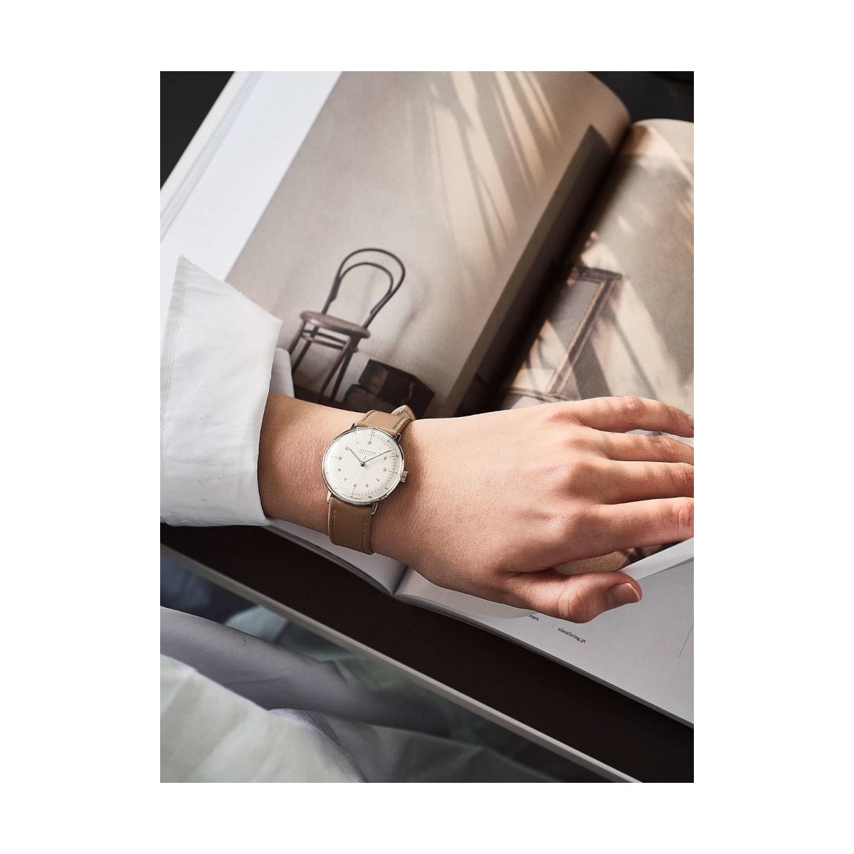 ZEGAREK JUNGHANS MAX BILL HANDAUFZUG