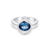 Pierścionek srebrny z niebieską cyrkonią