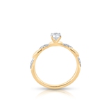 Pierścionek złoty z diamentami