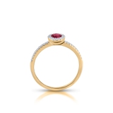 Pierścionek złoty z brylantami i rubinem