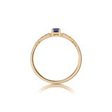 Pierścionek złoty z diamentami i szafirem