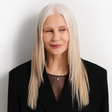 Wisiorek złoty z diamentami