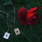 Wisiorek Karta Pik Wonderland