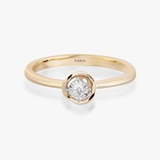 Pierścionek złoty z diamentem