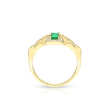 Pierścionek złoty z diamentami i szmaragdem